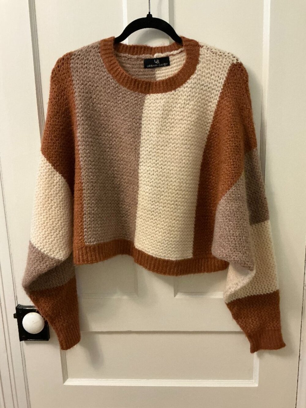 Super soft and cozy colourblock oversized batwing sweater (M/L)